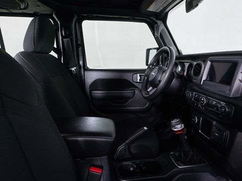 Used 2022 Jeep Gladiator Sport image 28