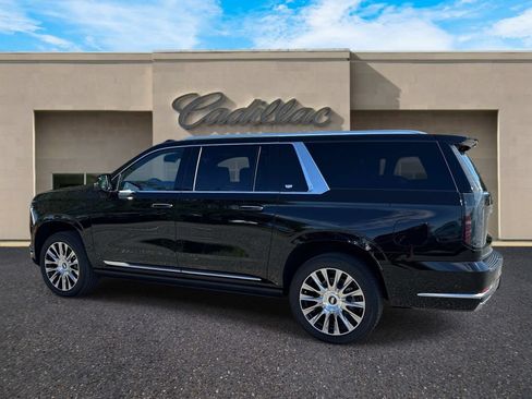 New 2026 Cadillac Escalade ESV Platinum Luxury w/ LPO, Floor Liner Package AWD/4WD image 5