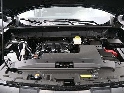 New 2026 Nissan Pathfinder Platinum FWD image 23