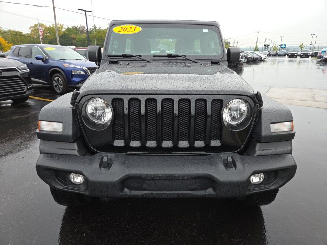 Used 2023 Jeep Wrangler Unlimited Sport AWD/4WD image 2