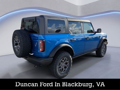 New 2025 Ford Bronco Badlands image 3