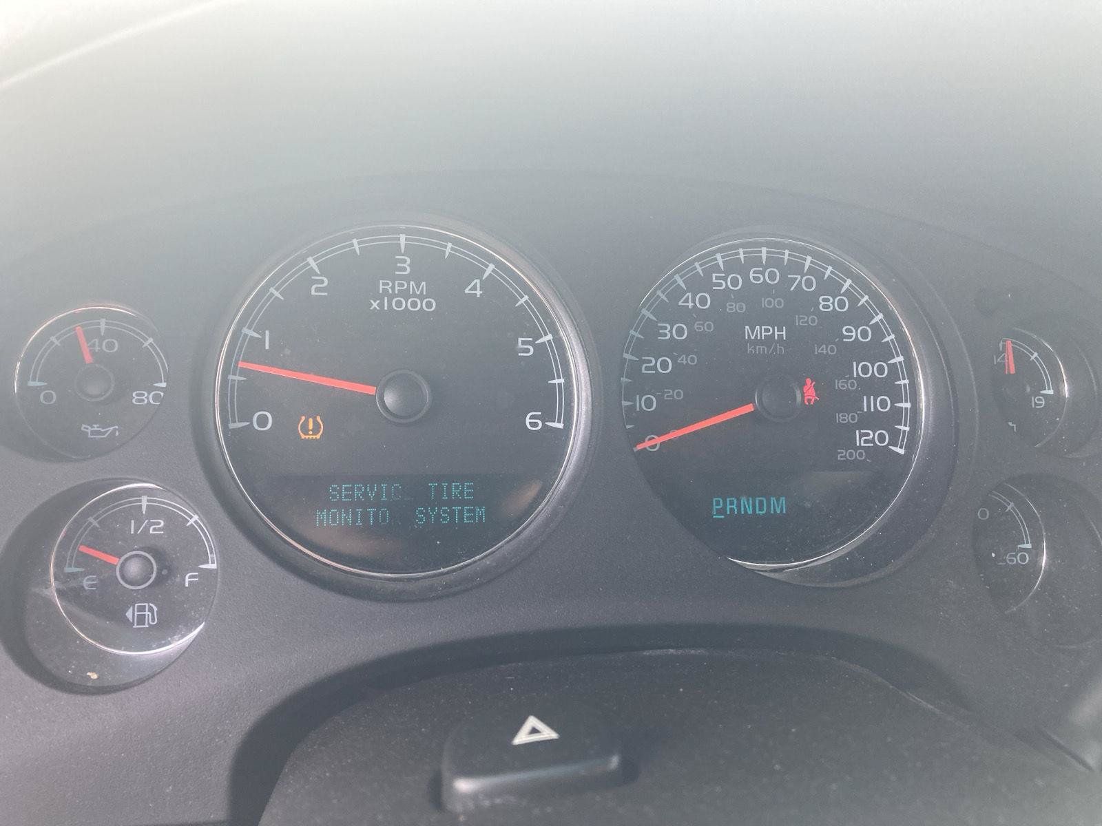 Used 2010 Chevrolet Avalanche LTZ AWD/4WD image 15
