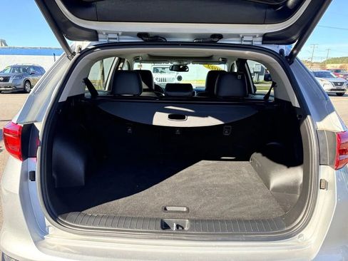 Used 2022 Kia Sportage EX w/ EX Technology Package FWD image 11