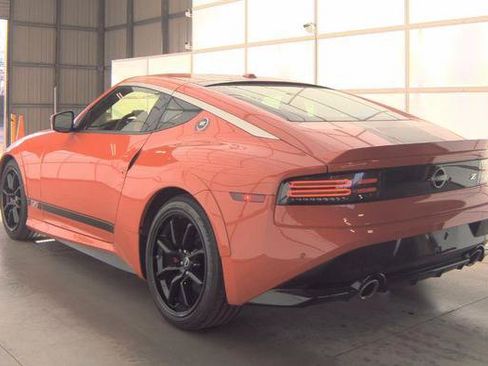 Used 2024 Nissan Z Performance w/ Heritage Edition image 6