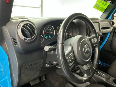 Used 2017 Jeep Wrangler Unlimited Sport w/ Quick Order Package 24S AWD/4WD image 16