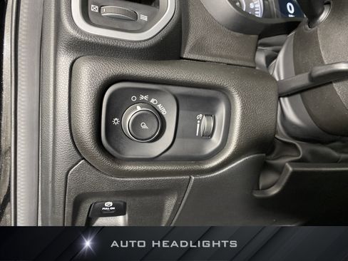 Used 2023 RAM 1500 Big Horn AWD/4WD image 22