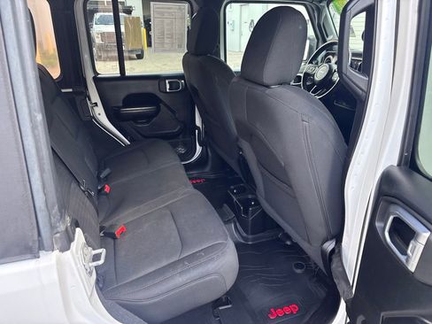 Used 2021 Jeep Wrangler Unlimited Sport AWD/4WD image 11