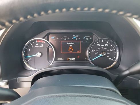 Used 2022 Ford F350 Lariat w/ Lariat Ultimate Package AWD/4WD image 15