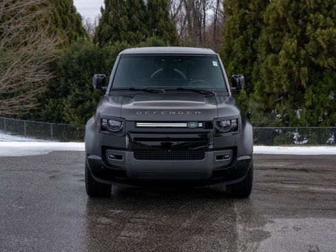 Used 2023 Land Rover Defender 110 Carpathian Edition image 4