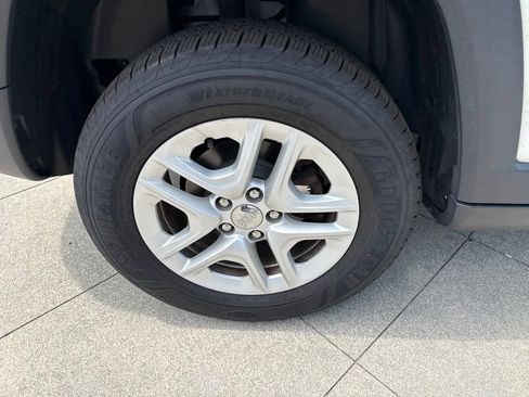 Used 2019 Jeep Compass Sport AWD/4WD image 18