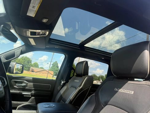 Used 2021 RAM 1500 Laramie w/ Sport Appearance Package AWD/4WD image 11