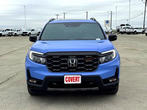 Used 2025 Honda Passport TrailSport image 4