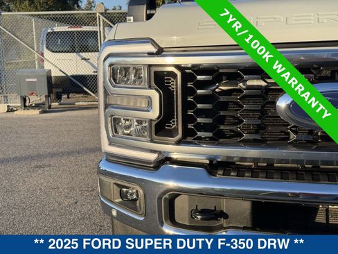 Certified 2025 Ford F350 Lariat w/ Lariat Ultimate Package image 9