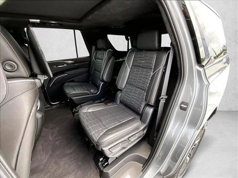Used 2023 Cadillac Escalade Sport Platinum AWD/4WD image 28