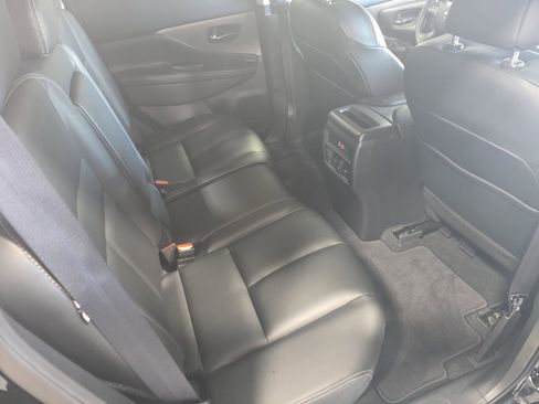 Used 2024 Nissan Murano SV w/ SV Midnight Edition Package FWD image 11