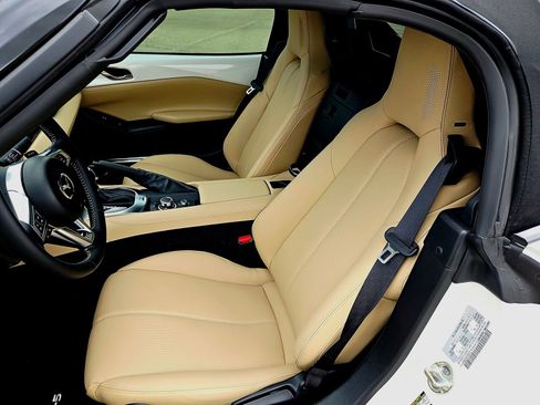 New 2026 MAZDA MX-5 Miata Grand Touring RWD image 17