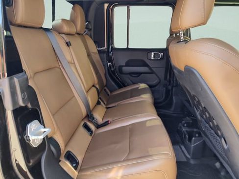 Used 2020 Jeep Gladiator Rubicon AWD/4WD image 31