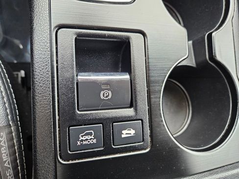 Used 2016 Subaru Outback 2.5i Limited image 7