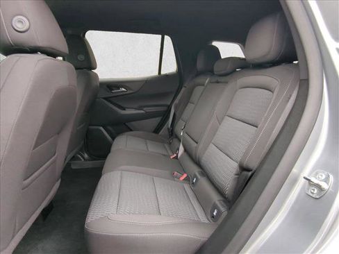 Used 2025 Chevrolet Equinox LT image 19