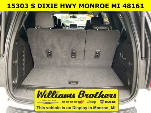 Used 2022 Chevrolet Tahoe LT w/ Luxury Package image 27