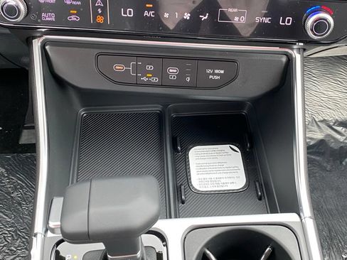 New 2026 Kia Carnival SX Prestige FWD image 17