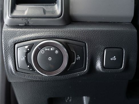 Used 2019 Ford Ranger XL w/ Equipment Group 101A Mid image 17