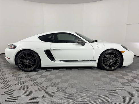 Certified 2020 Porsche 718 Cayman T image 8