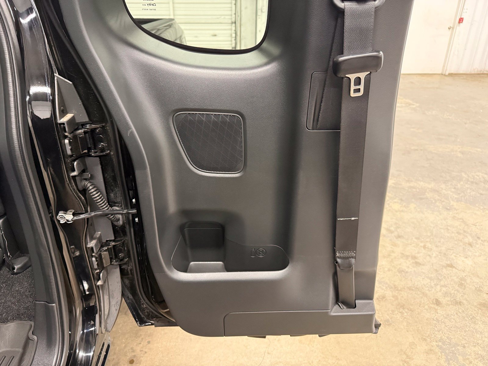 Used 2023 Nissan Frontier SV w/ Technology Package RWD image 18