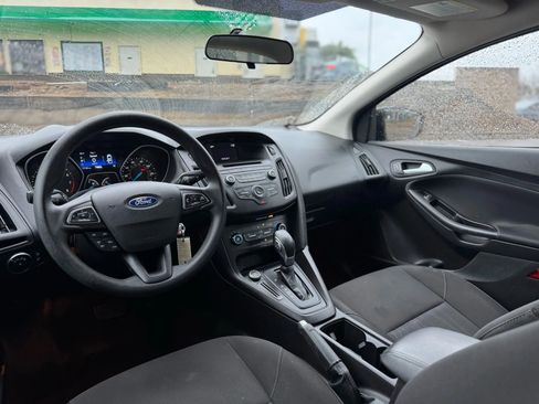 Used 2017 Ford Focus SE image 12