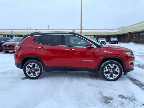 Used 2019 Jeep Compass Limited image 6