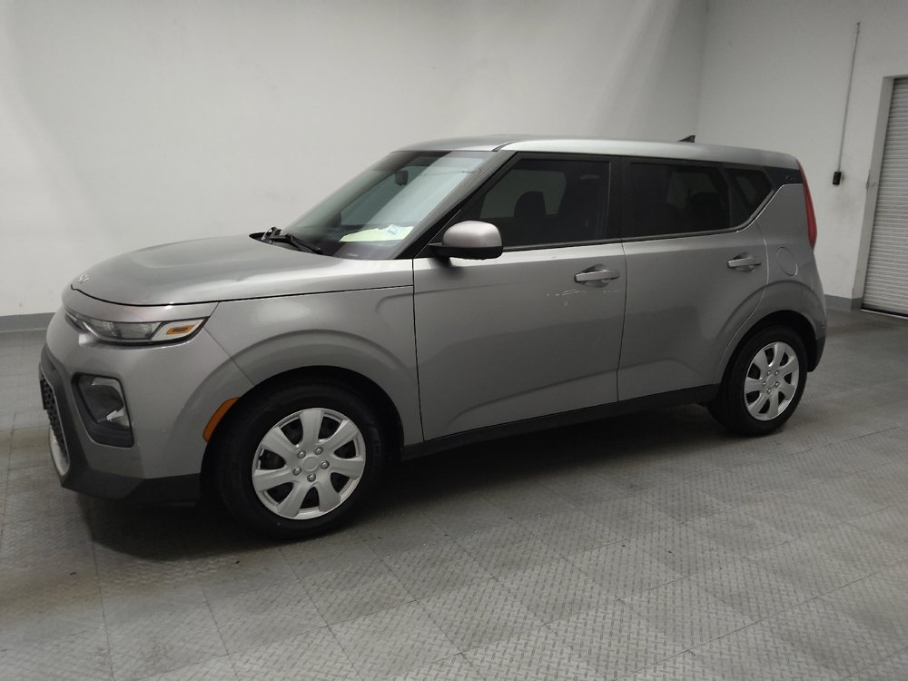 Used 2022 Kia Soul LX FWD image 2