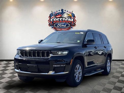 Used 2022 Jeep Grand Cherokee L Limited AWD/4WD image 2