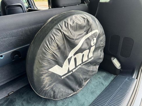 Used 2001 Dodge Grand Caravan Sport image 35