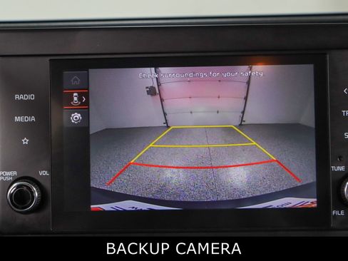 Used 2023 Kia Sportage LX image 18