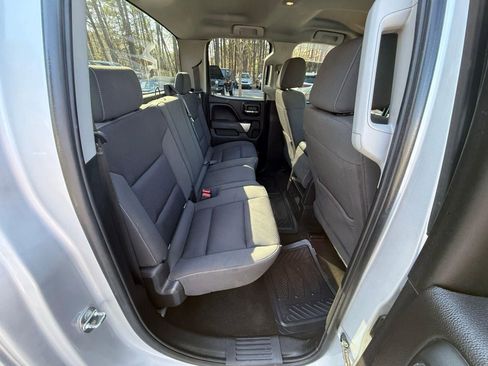 Used 2018 Chevrolet Silverado 1500 LT AWD/4WD image 28
