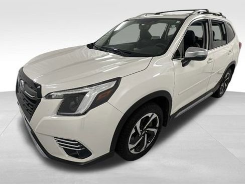 Certified 2022 Subaru Forester Touring w/ Popular Package #3 image 8
