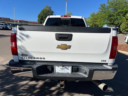 Used 2008 Chevrolet Silverado 2500 LTZ w/ Safety Package AWD/4WD image 5