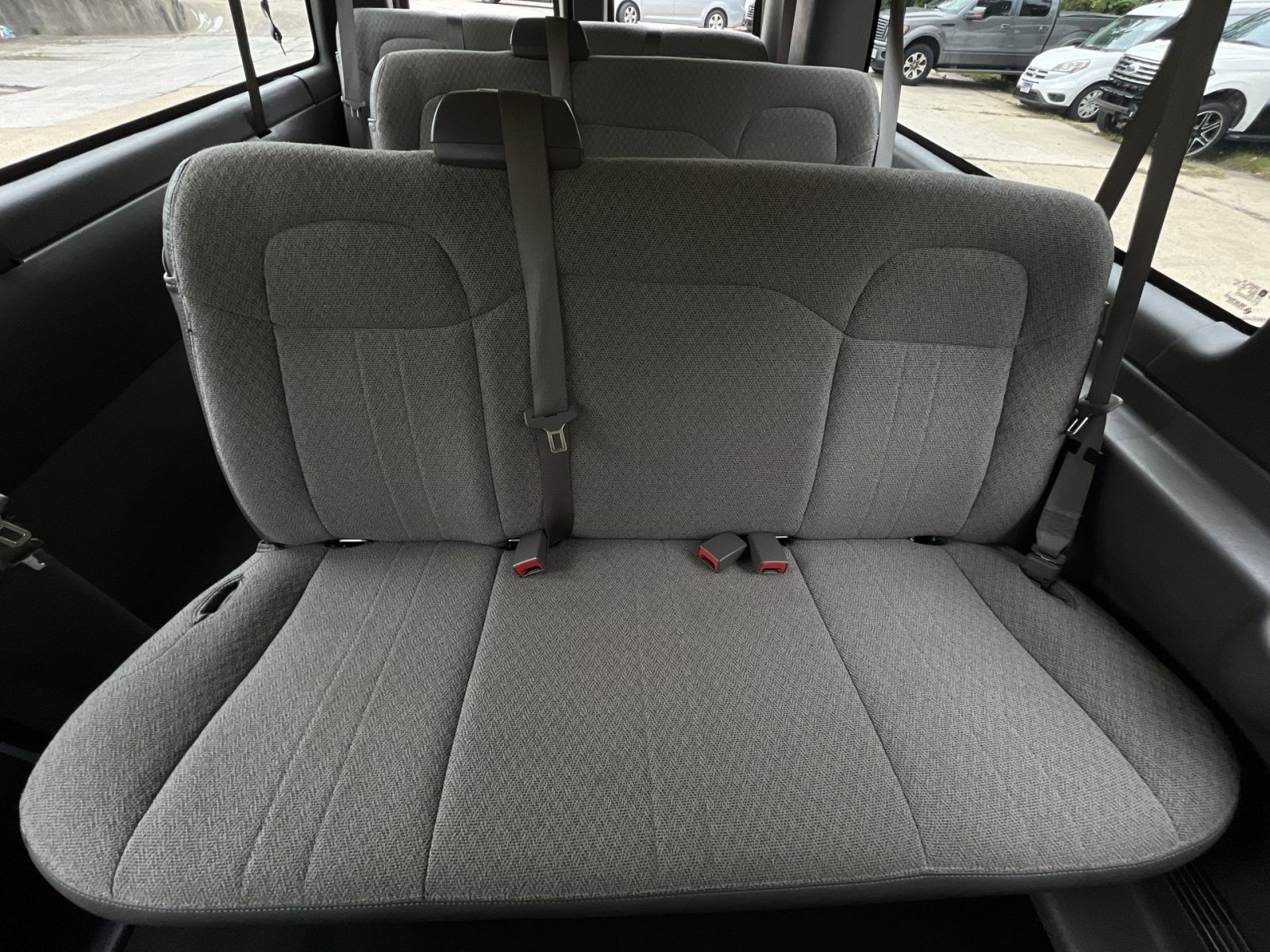 Used 2025 Chevrolet Express 3500 LT w/ LT Preferred Equipment Group RWD image 27