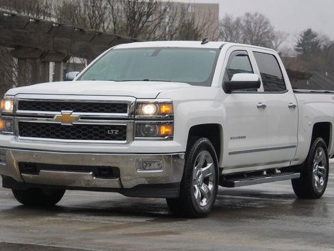 Used 2014 Chevrolet Silverado 1500 LTZ w/ LTZ Plus Package AWD/4WD image 3