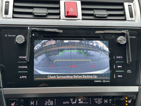 Used 2016 Subaru Outback 2.5i Premium image 20