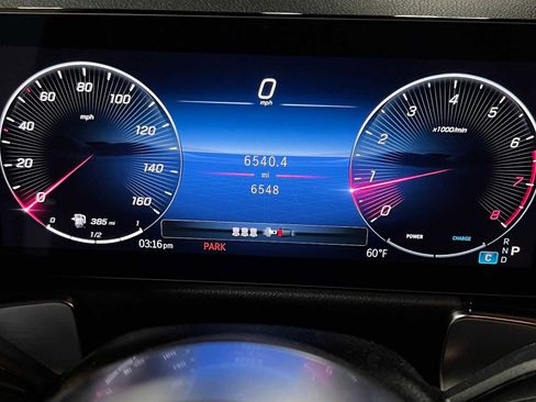 Certified 2025 Mercedes-Benz GLB 250 4MATIC image 26