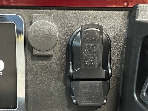 Used 2024 Ford F150 Lariat w/ Equipment Group 502A High AWD/4WD image 31
