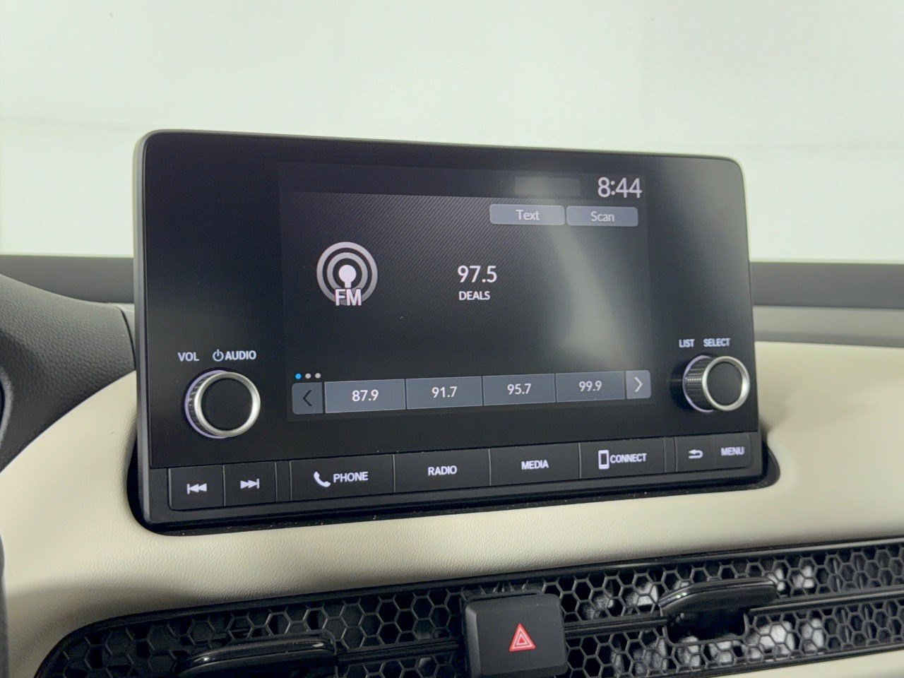 Certified 2024 Honda HR-V LX image 23