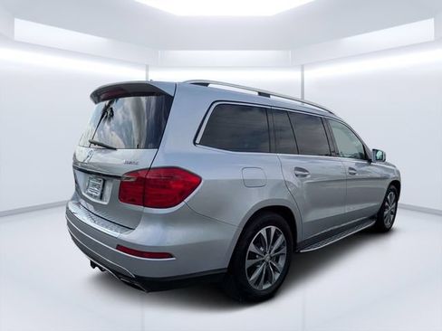 Used 2015 Mercedes-Benz GL 450 4MATIC image 3