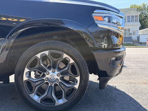 Used 2022 RAM 1500 Limited AWD/4WD image 11