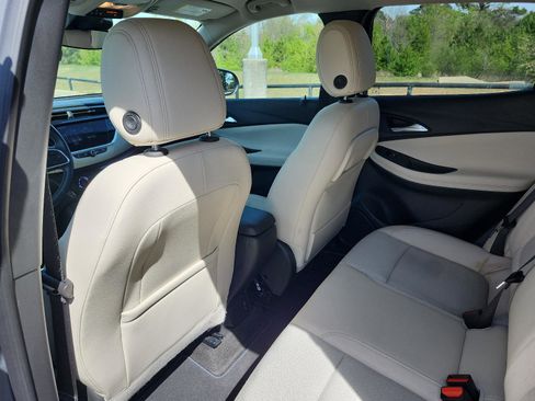 Used 2023 Buick Encore GX Preferred w/ Cold Weather Comfort Package image 9