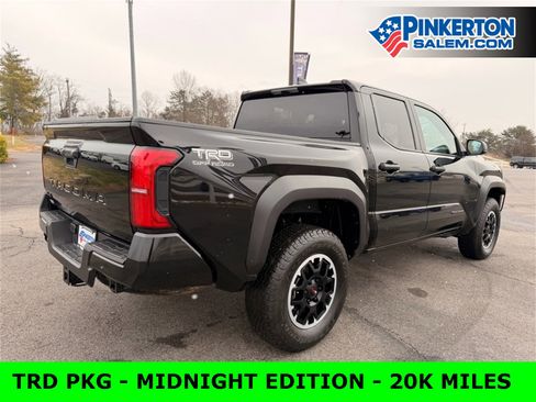 Used 2024 Toyota Tacoma TRD Off-Road image 3