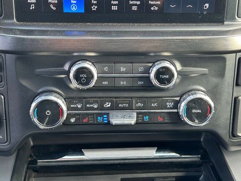 Used 2024 Ford F350 Lariat w/ Lariat Ultimate Package AWD/4WD image 22