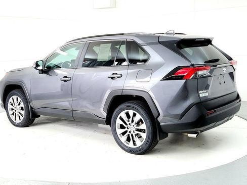 Used 2023 Toyota RAV4 XLE Premium AWD/4WD image 4