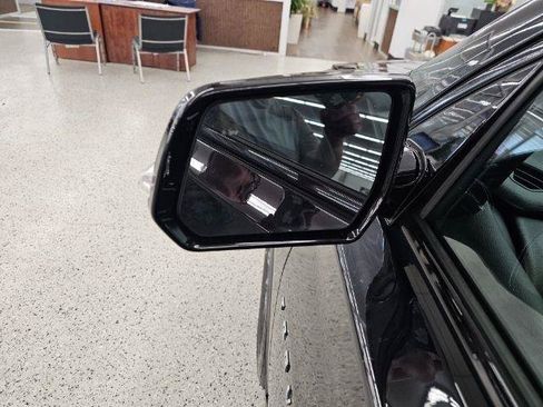 Used 2019 Chevrolet Traverse RS AWD/4WD image 39